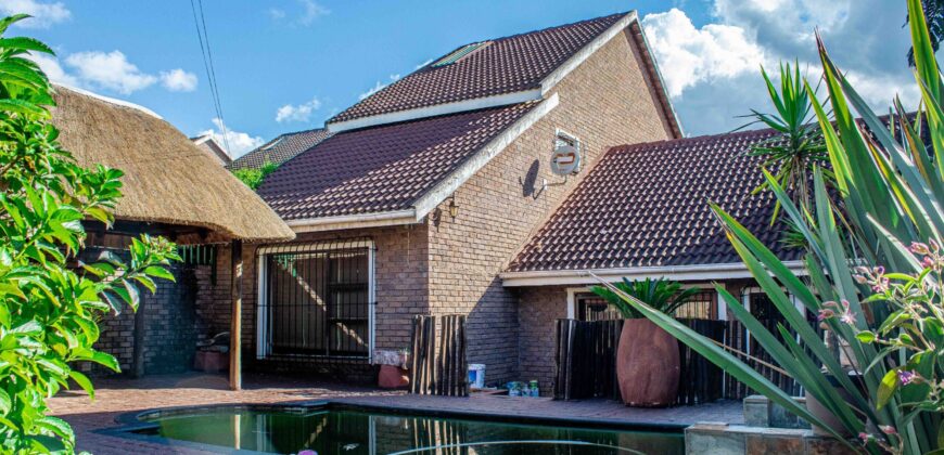 3 Bedrooms 2 Baths Spacious House For Sale in Sabie Ext 9.