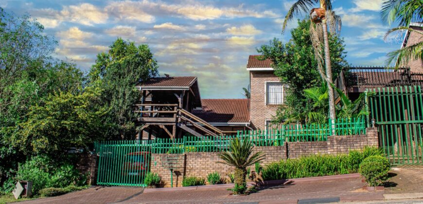 3 Bedrooms 2 Baths Spacious House For Sale in Sabie Ext 9.