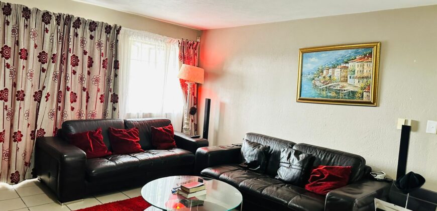 Upmarket 2 bed Apartment