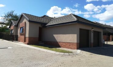 3 Bed Townhouse in Riverside Park